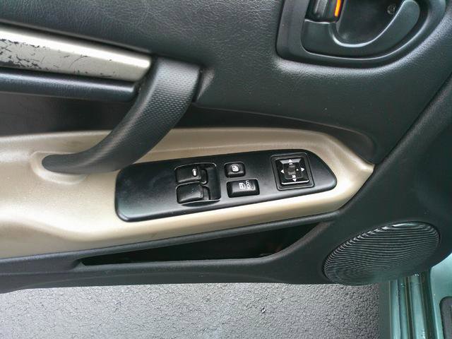 Used 2004 Mitsubishi Eclipse GTS image 13
