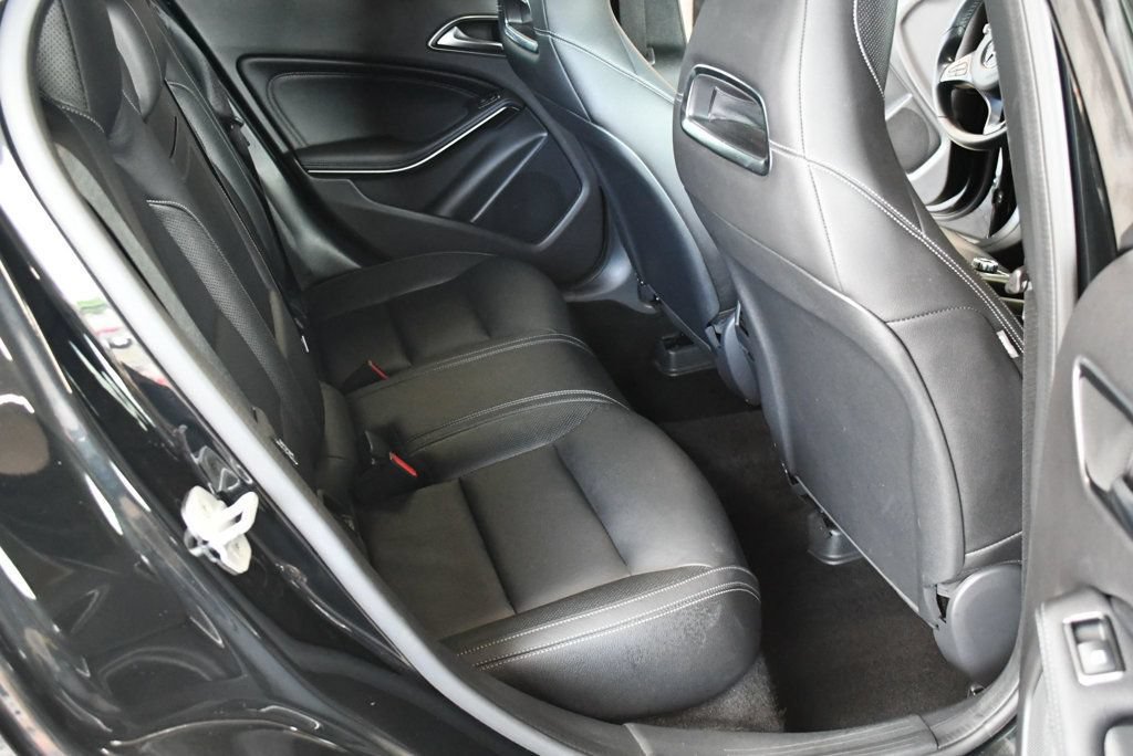Used 2018 Mercedes-Benz GLA 250 4MATIC image 46