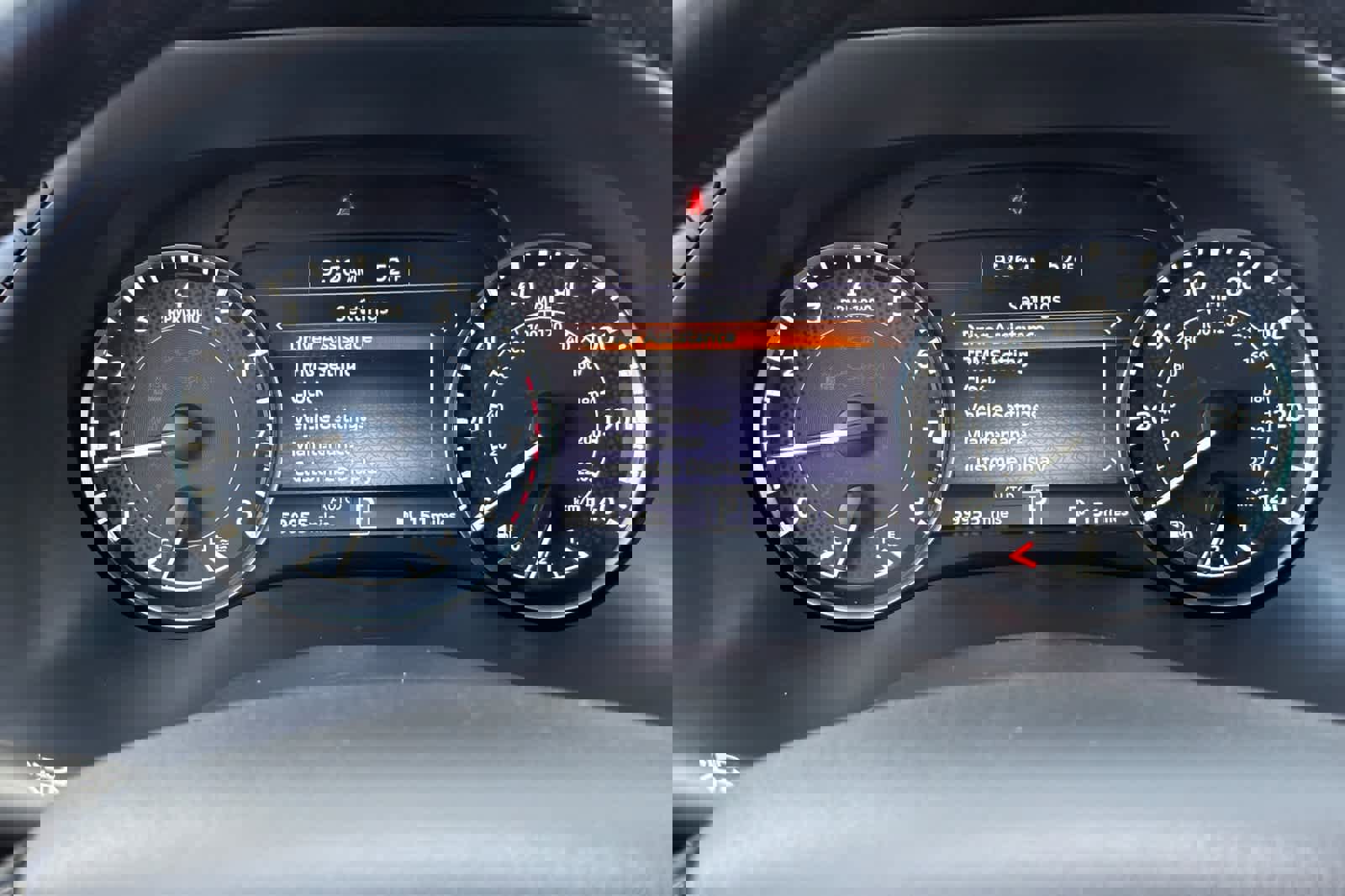 Used 2024 Nissan Armada SV AWD/4WD image 28