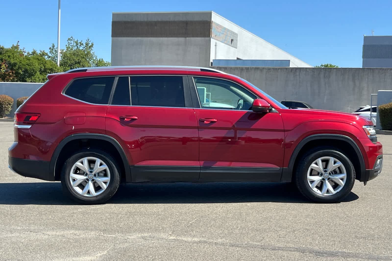 Used 2018 Volkswagen Atlas SE FWD image 6