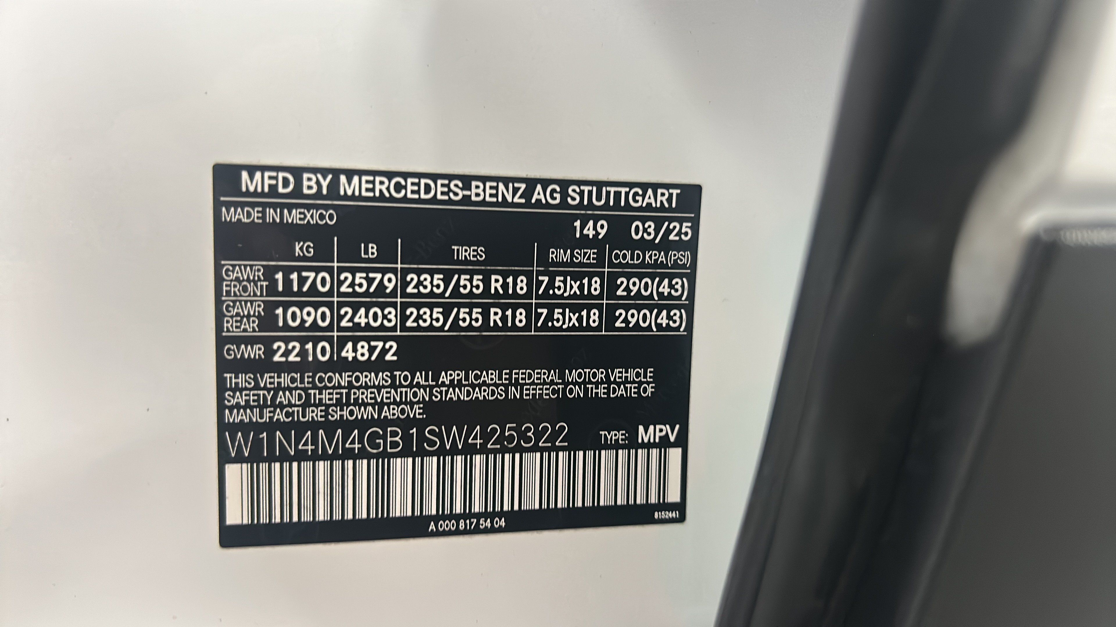 Used 2025 Mercedes-Benz GLB 250 image 39