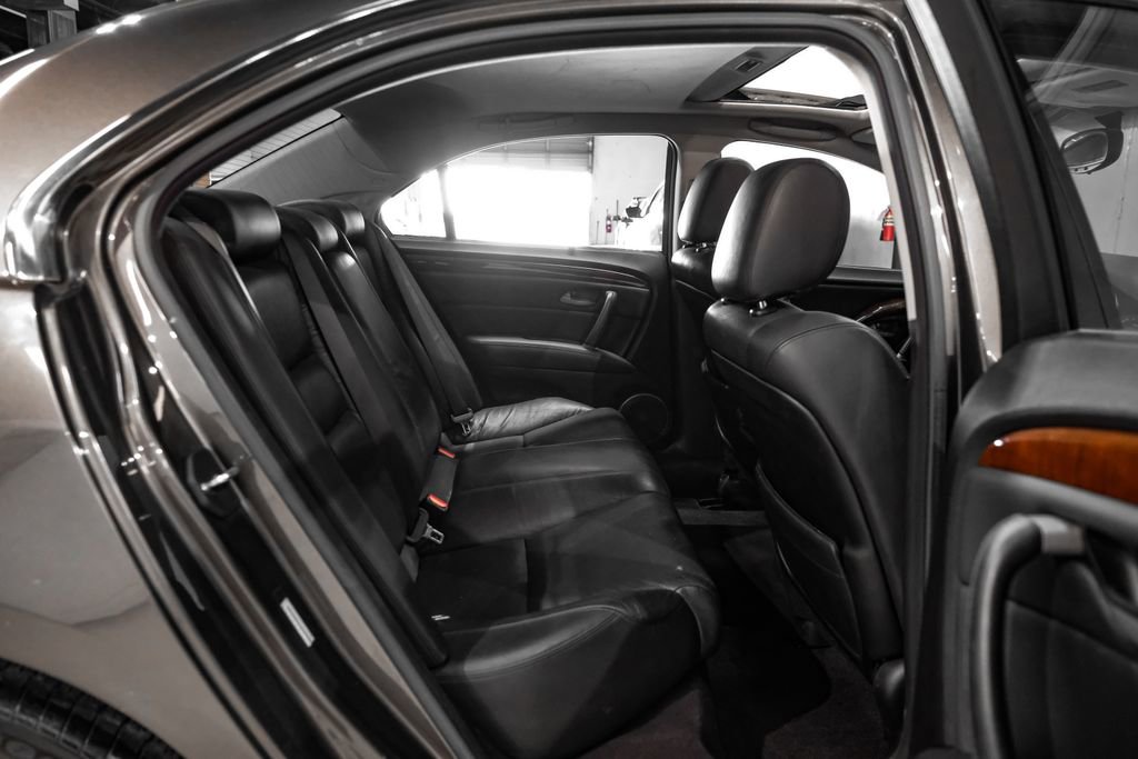 Used 2010 Acura RL image 32