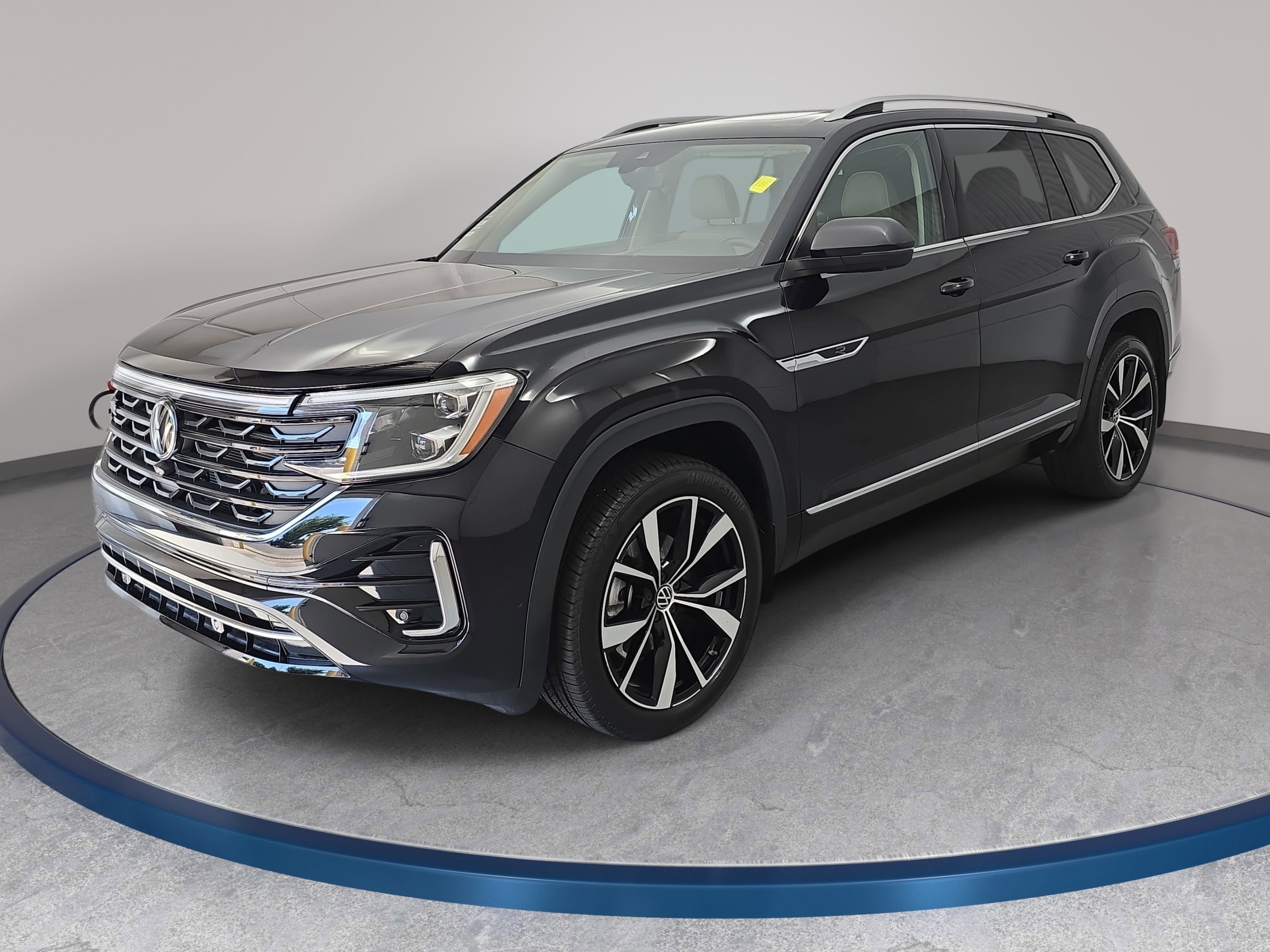 Used 2024 Volkswagen Atlas SEL Premium R-Line