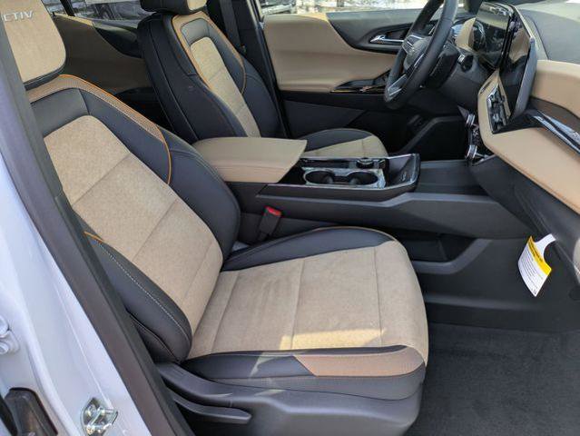 New 2026 Chevrolet Equinox ACTIV AWD/4WD image 32