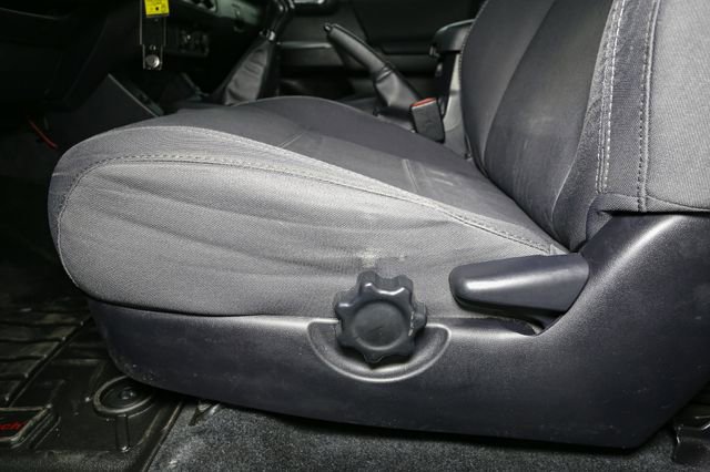 Used 2019 Toyota Tacoma TRD Off-Road AWD/4WD image 33