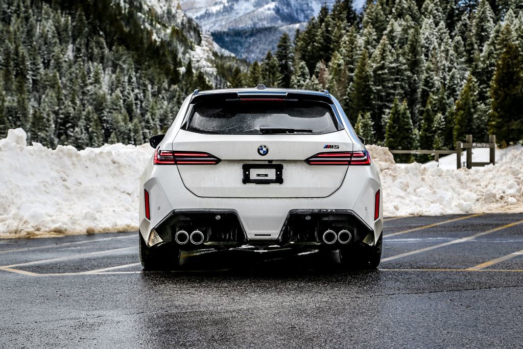 New 2026 BMW M5 Touring image 8
