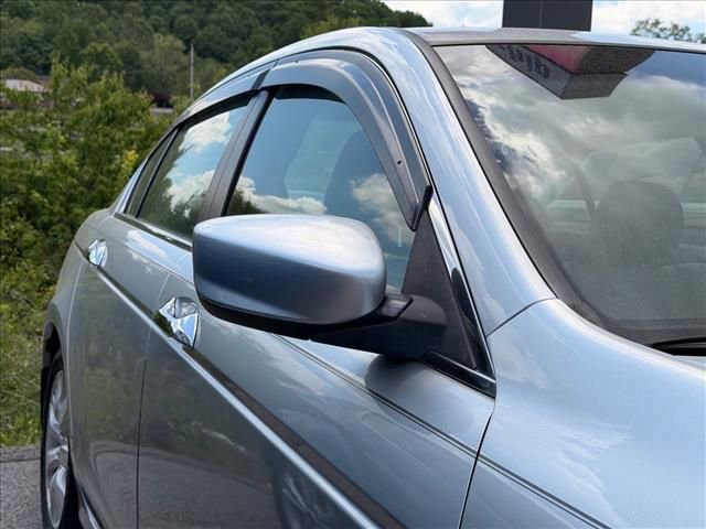 Used 2010 Honda Accord EX-L image 17