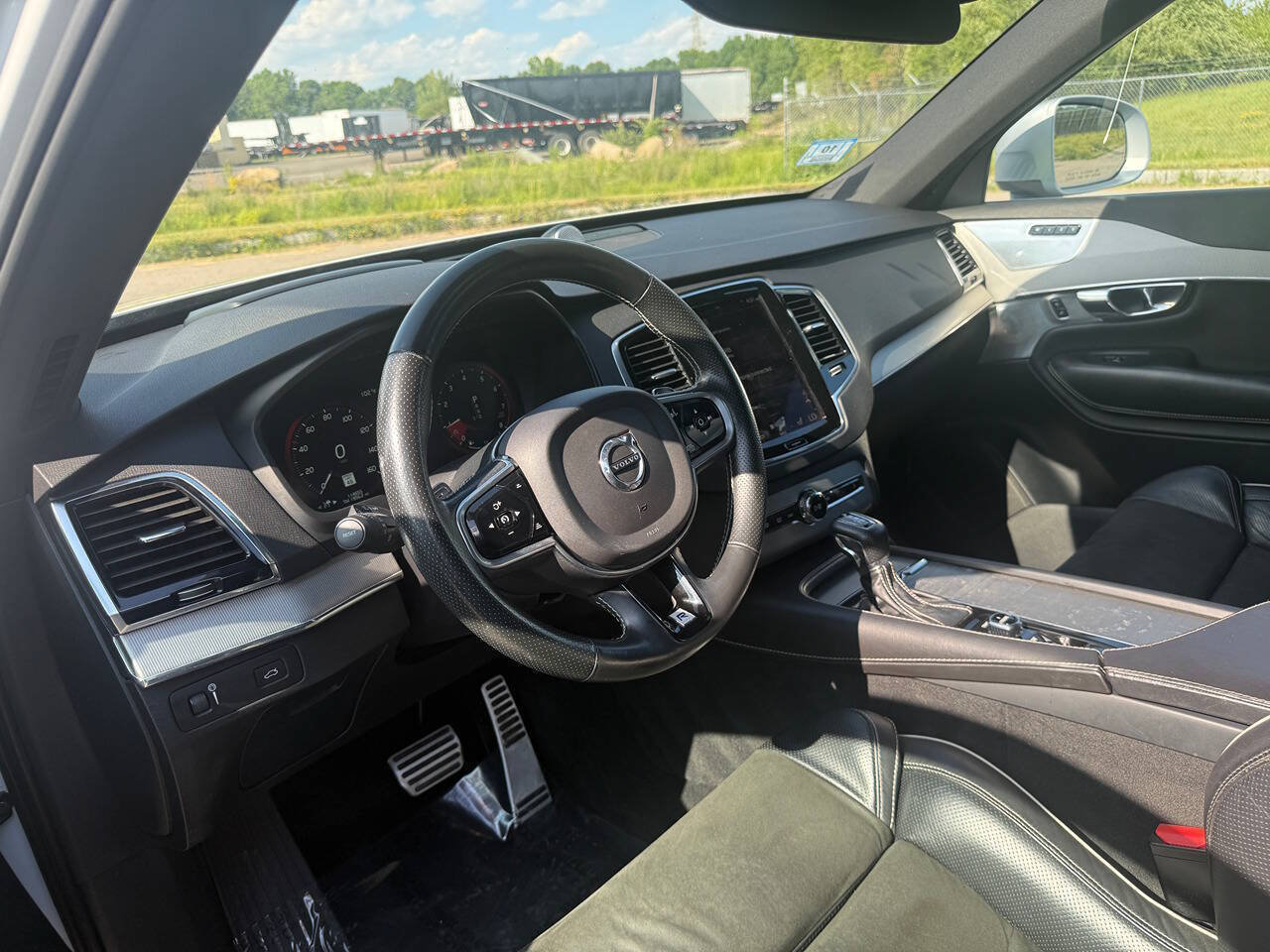 Used 2016 Volvo XC90 T6 R-Design w/ Vision Package AWD/4WD image 10