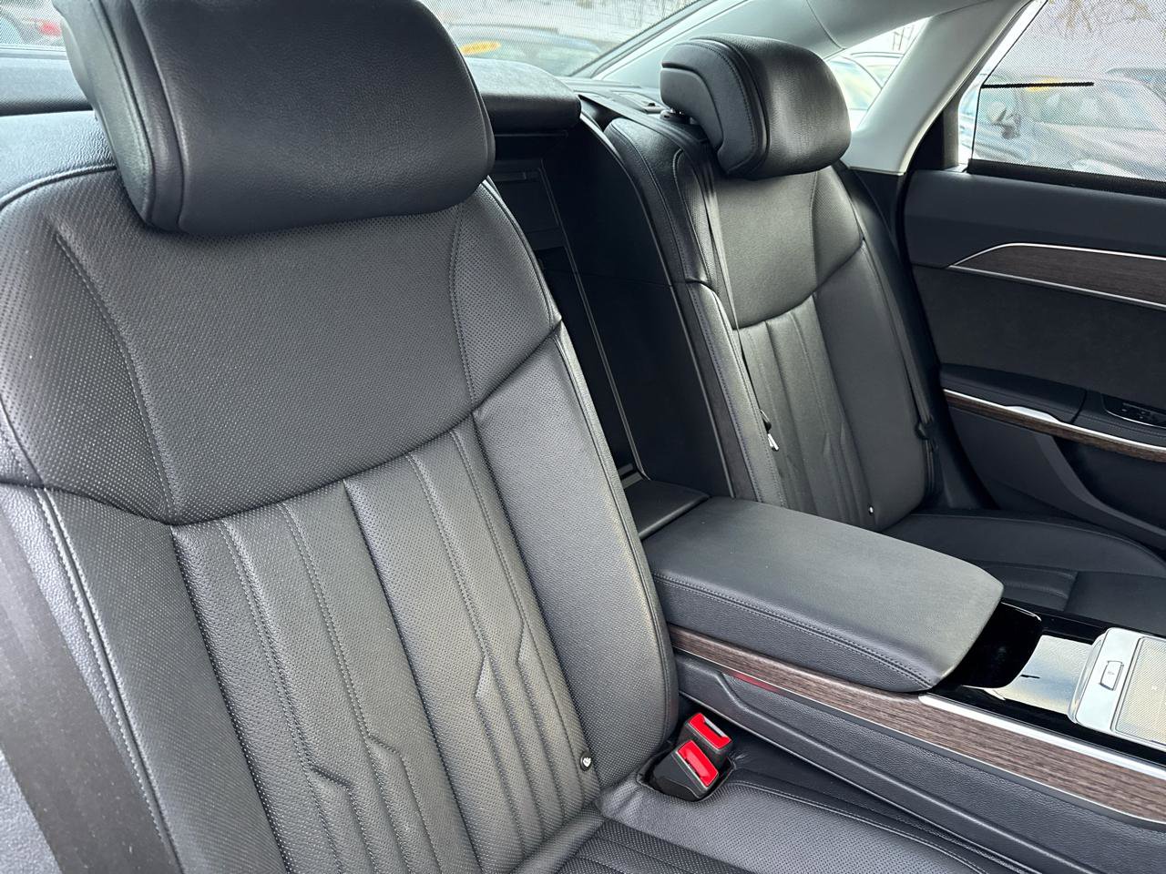 Used 2021 Audi A8 L 3.0T w/ Executive Plus Package image 24