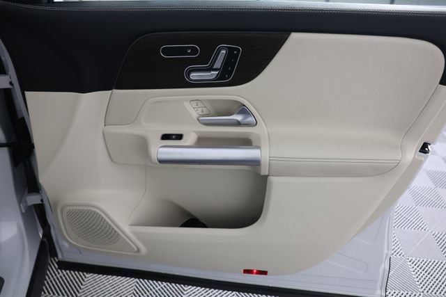 Used 2024 Mercedes-Benz GLA 250 4MATIC w/ Winter Heating Package image 28