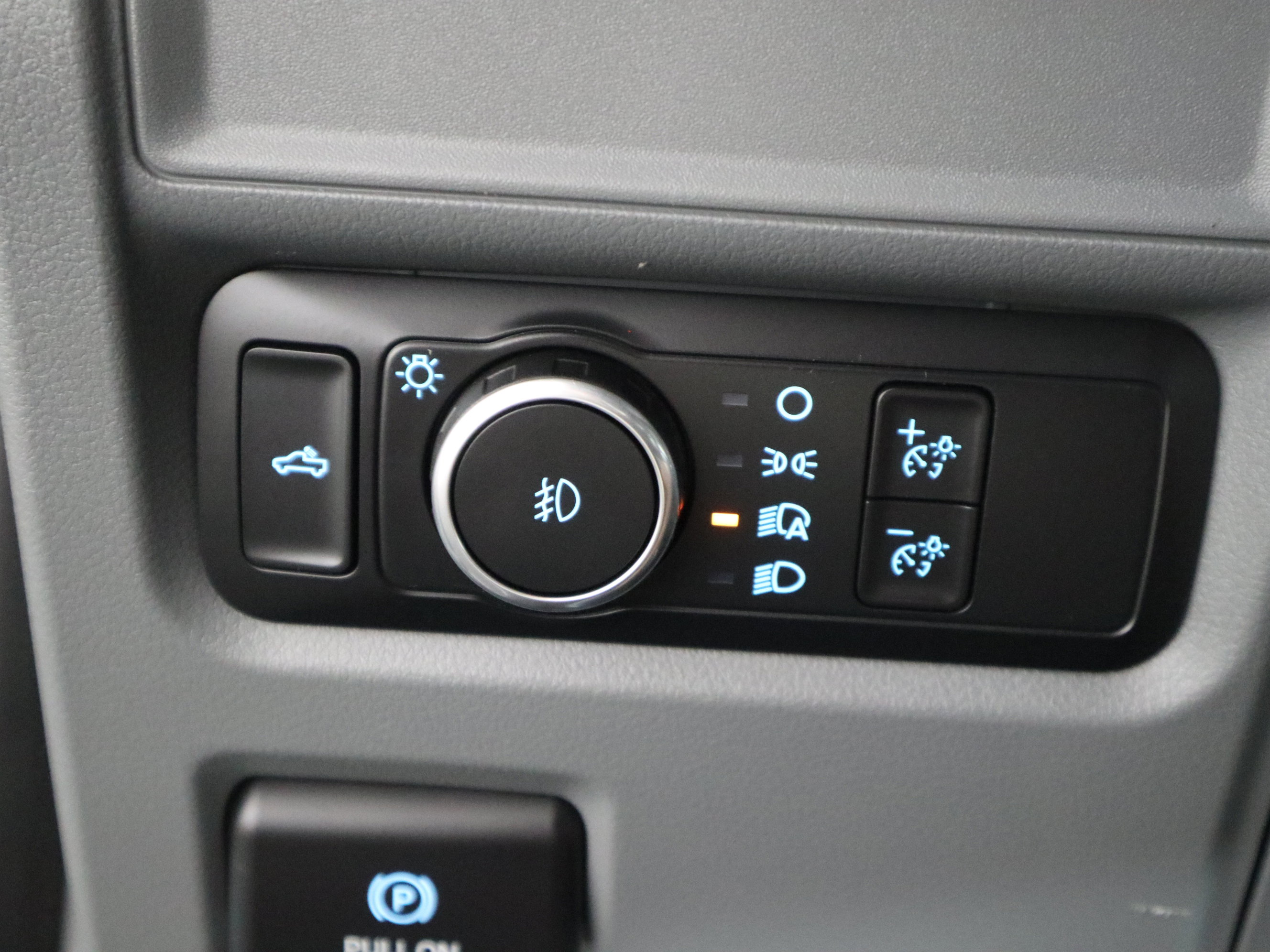 Used 2023 Ford F150 XLT image 28