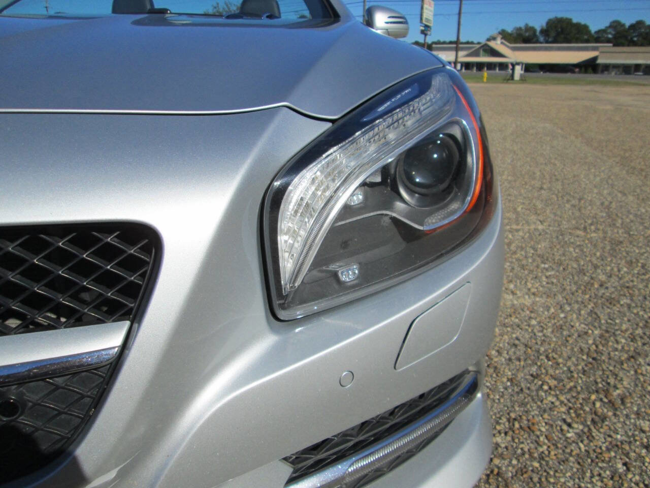 Used 2015 Mercedes-Benz SL 550 image 32