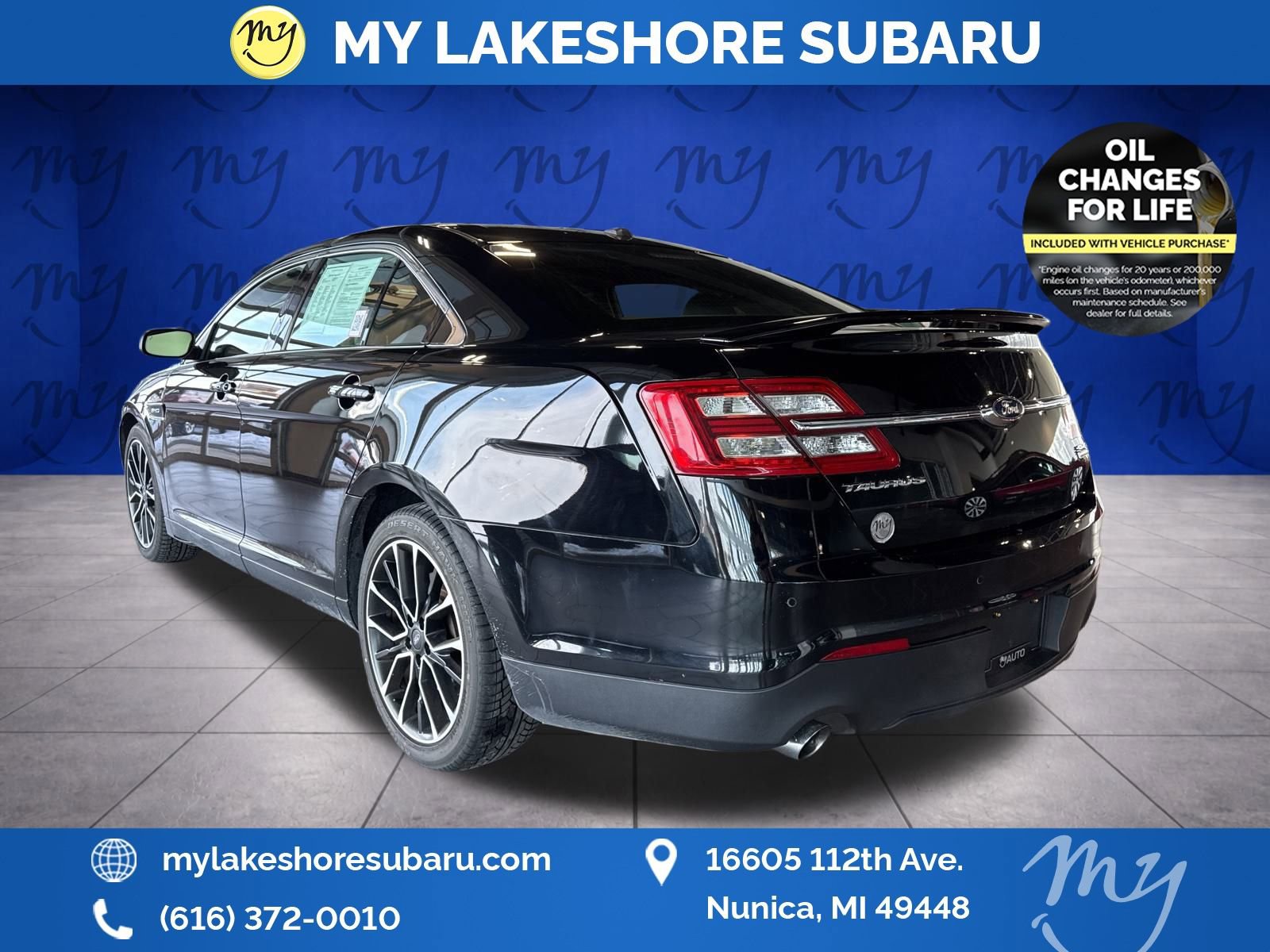 Used 2017 Ford Taurus SHO image 5