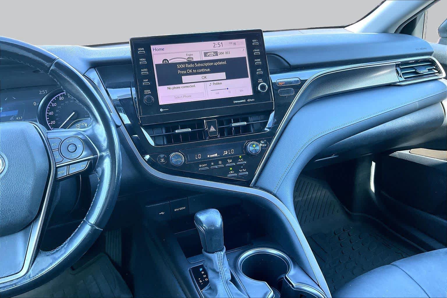 Used 2021 Toyota Camry XSE FWD image 6