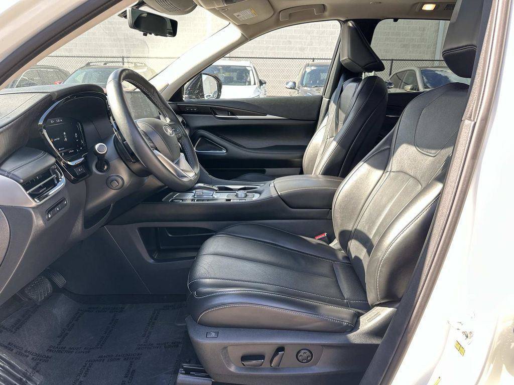 Used 2025 INFINITI QX60 Sensory w/ Vision Package AWD/4WD image 28