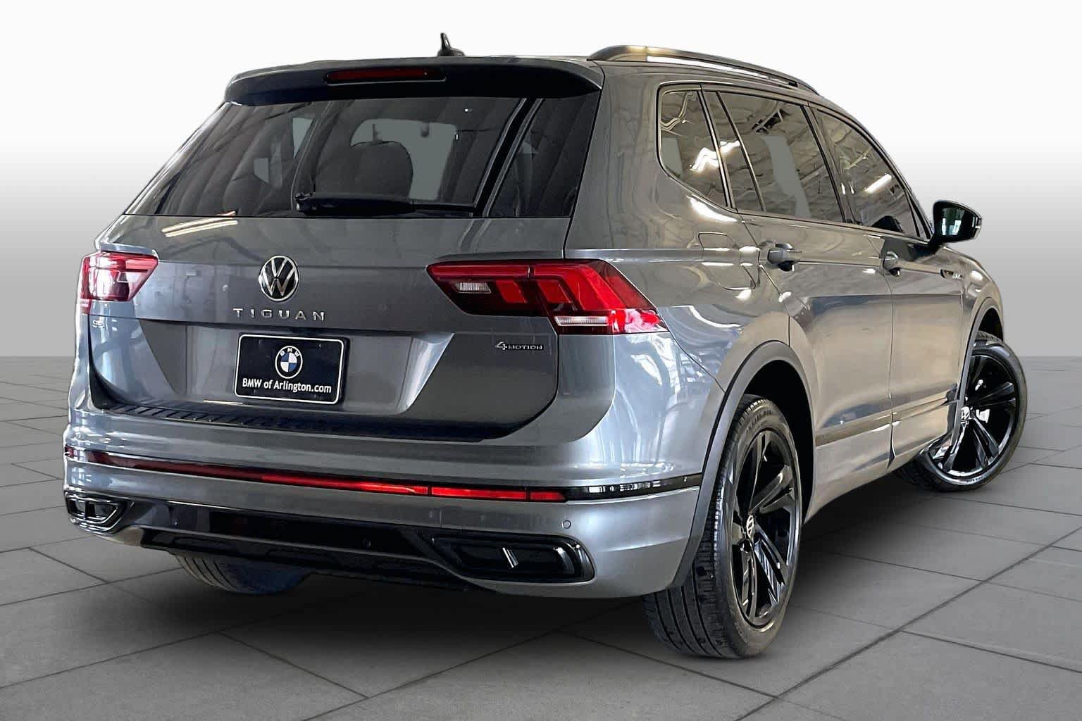 Used 2023 Volkswagen Tiguan SE R-Line AWD/4WD image 12