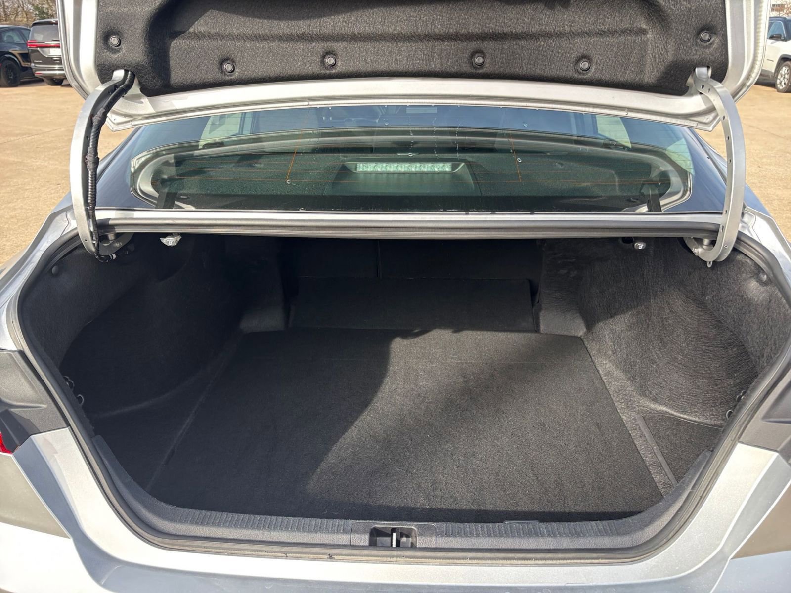 Used 2025 Toyota Camry LE image 27