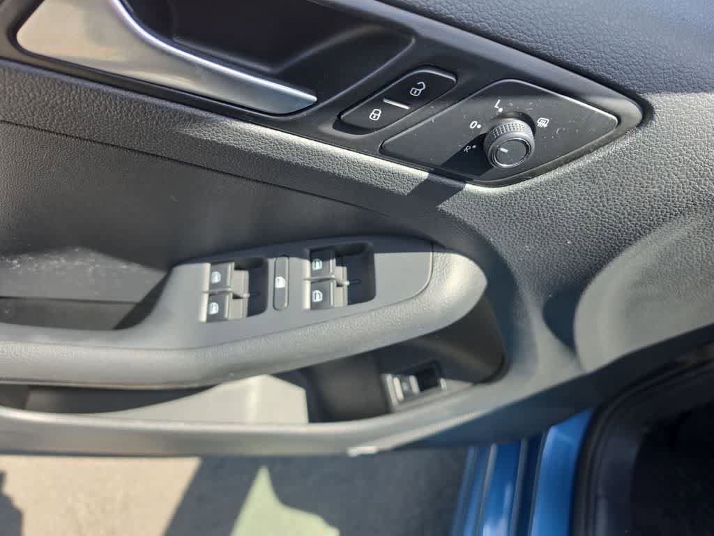 Used 2017 Volkswagen Jetta SE FWD image 13