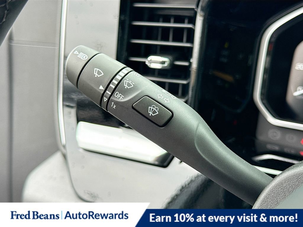 New 2026 GMC Sierra 1500 SLE image 38