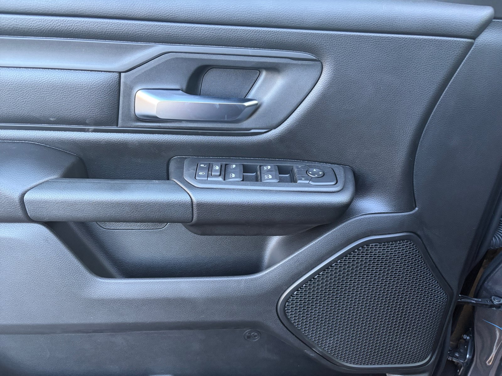 New 2026 RAM 1500 Express AWD/4WD image 13