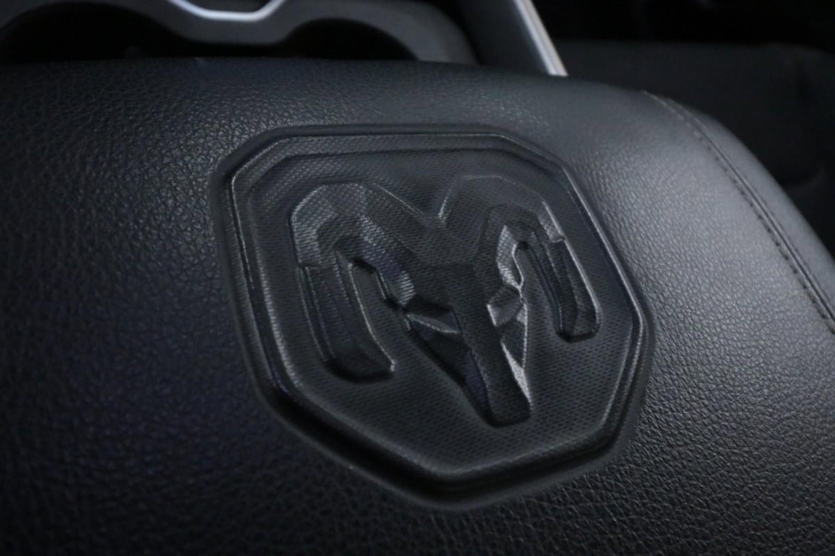 Used 2019 RAM 1500 Laramie AWD/4WD image 25