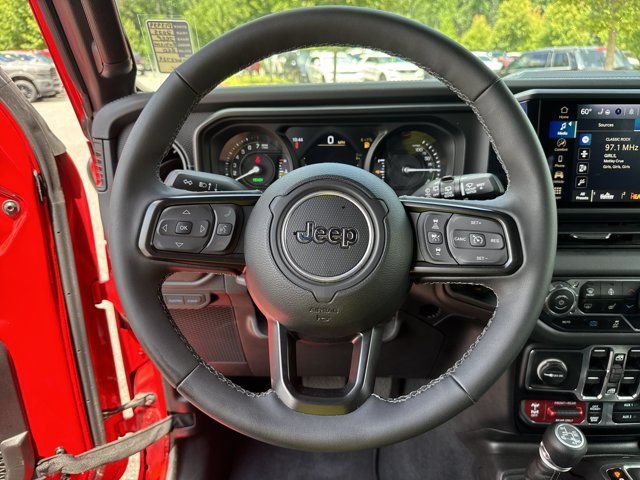 Certified 2025 Jeep Wrangler Unlimited Rubicon 4xe w/ Convenience Group AWD/4WD image 23