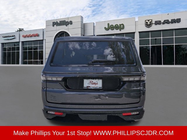 Certified 2026 Jeep Grand Wagoneer Summit AWD/4WD image 4