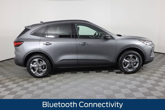New 2026 Ford Escape ST-Line w/ Cold Weather Package image 2