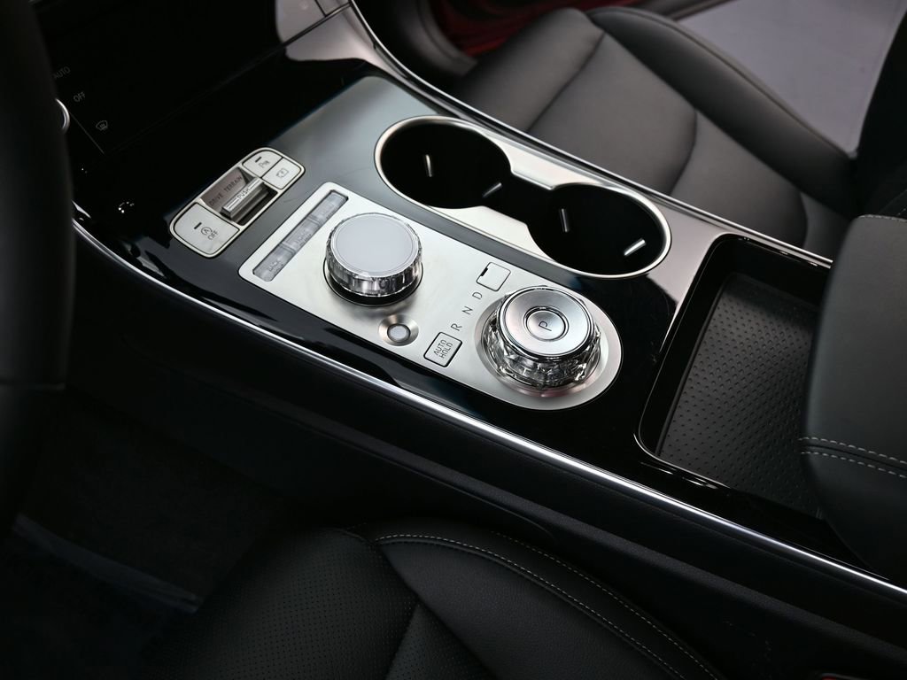 Used 2026 Genesis GV70 2.5T image 13