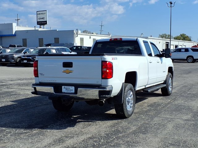 Used 2017 Chevrolet Silverado 2500 LT w/ LT Convenience Package AWD/4WD image 5