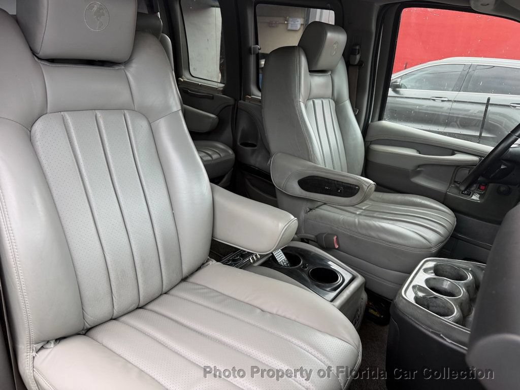 Used 2013 GMC Savana 1500 RWD image 10