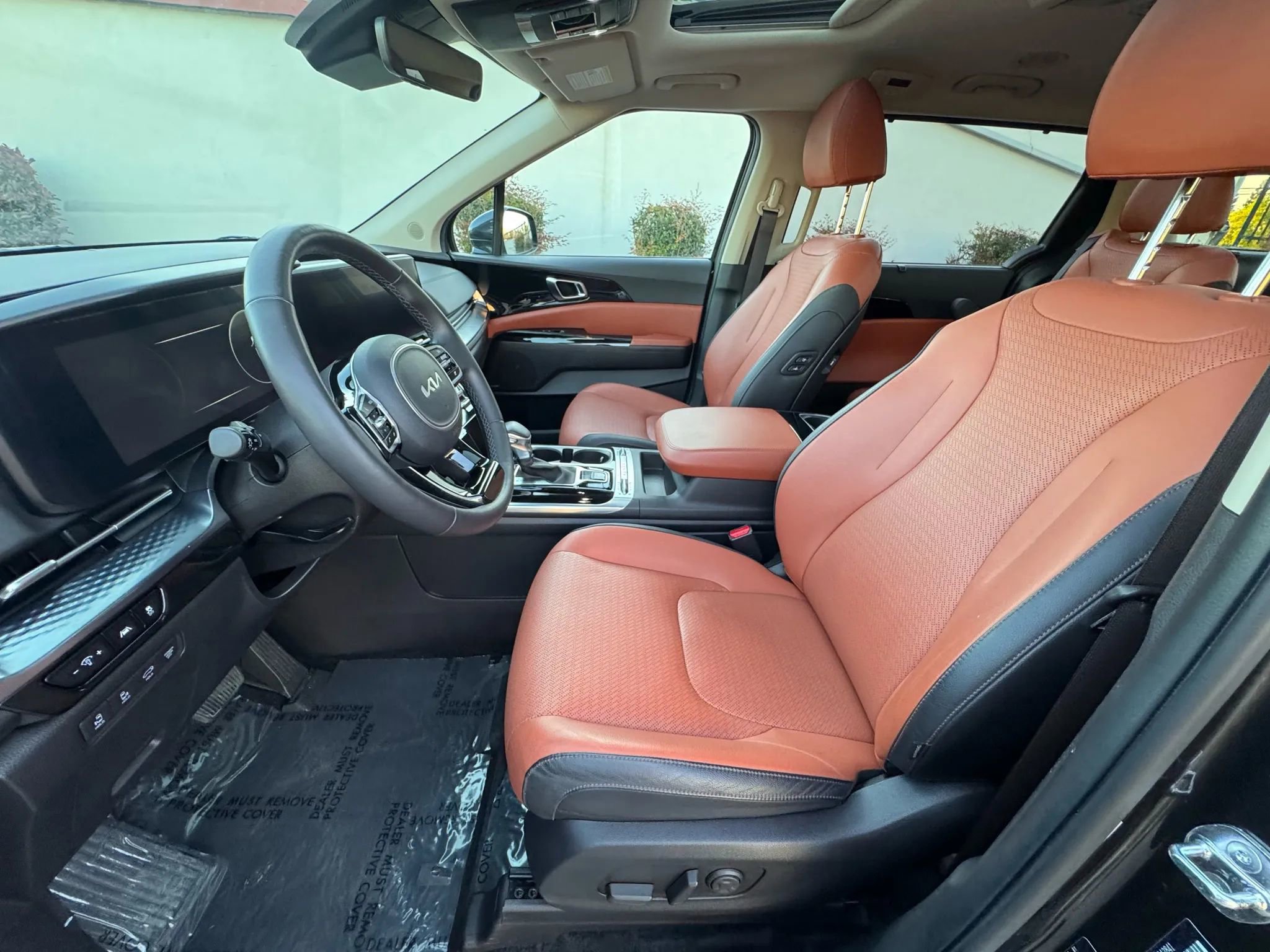 Used 2024 Kia Carnival SX Prestige image 11