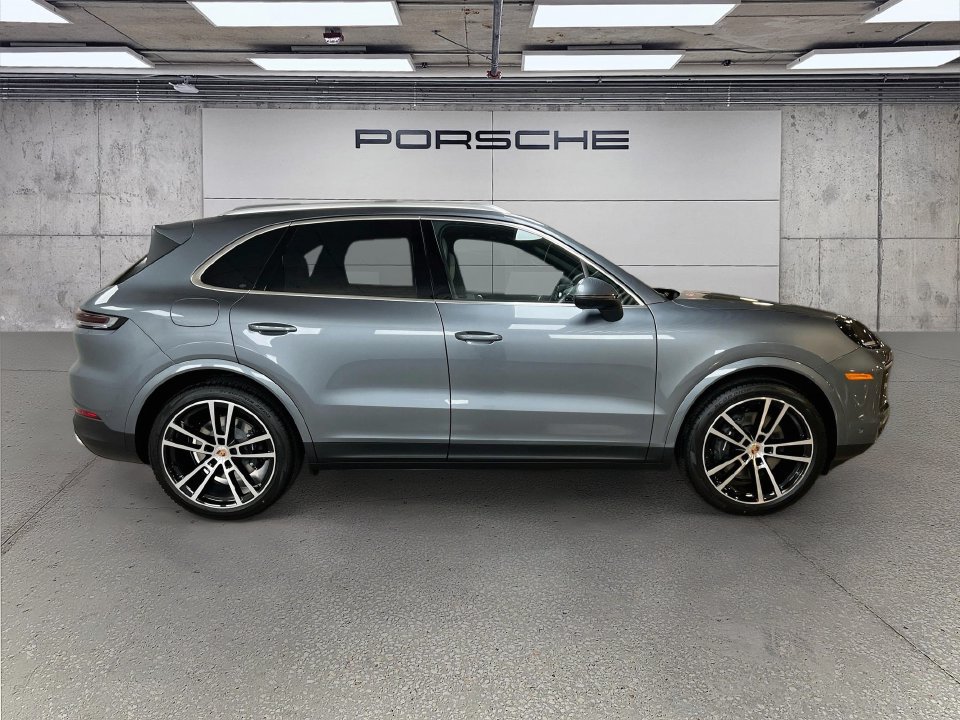 New 2026 Porsche Cayenne AWD/4WD image 8