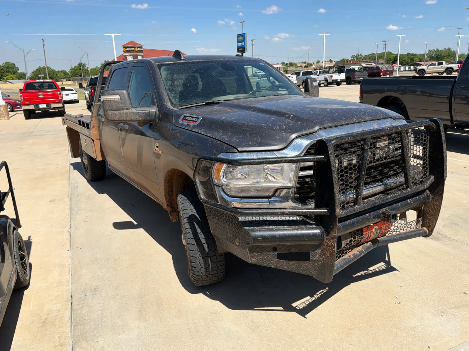 Used 2023 RAM 3500 Tradesman w/ Towing Technology Group AWD/4WD image 8