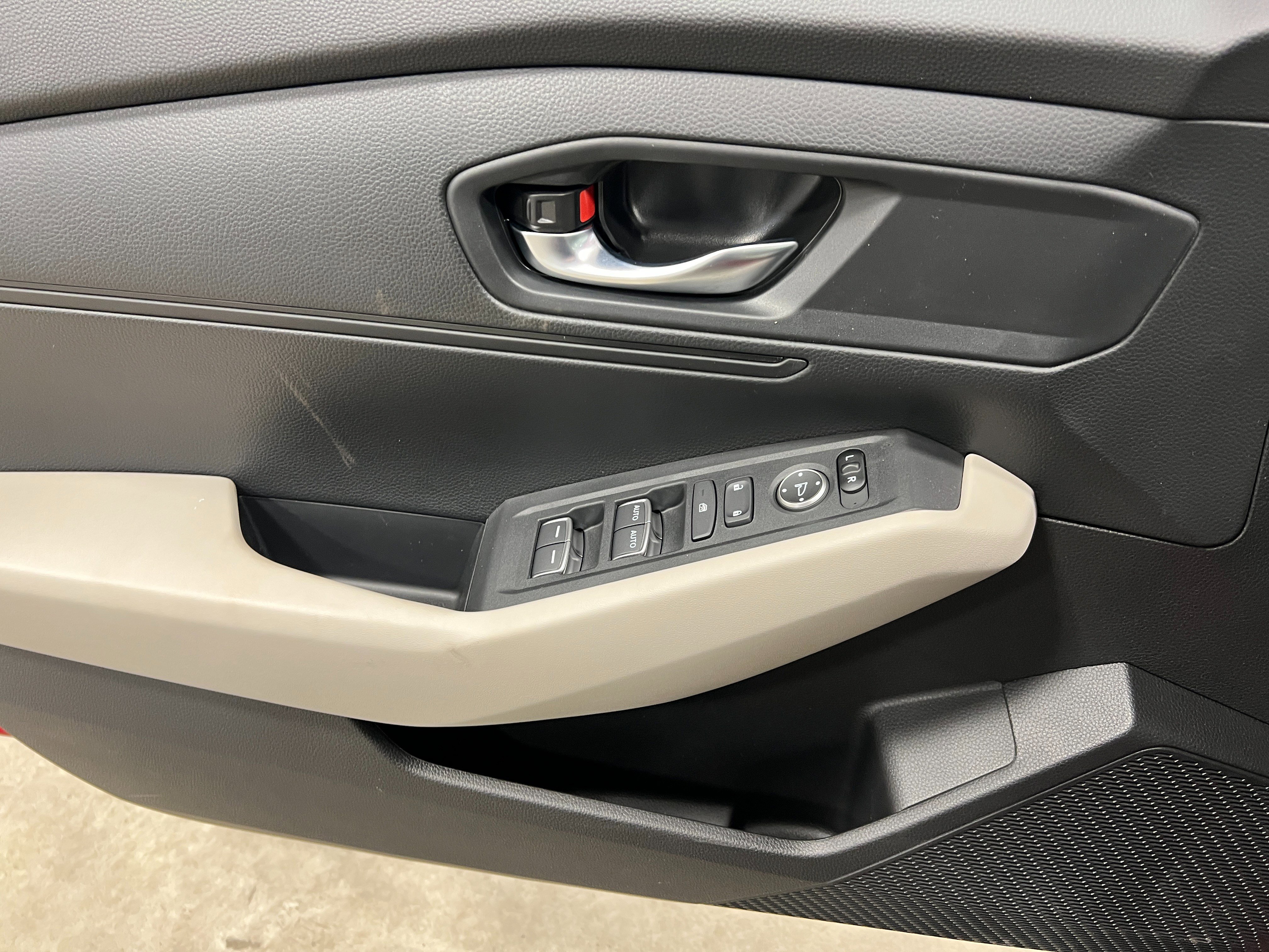 New 2025 Honda Accord LX image 13