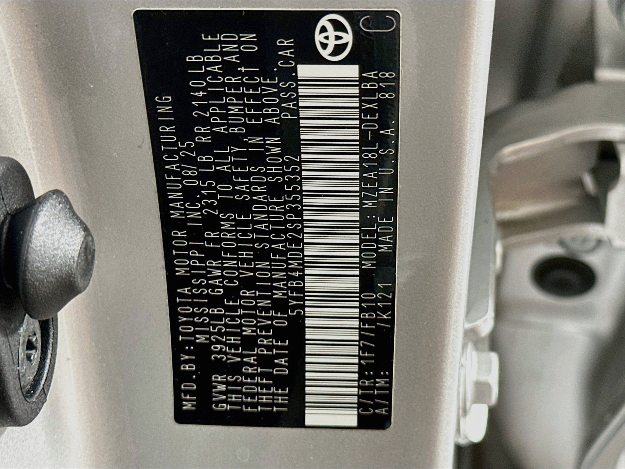 Used 2025 Toyota Corolla LE FWD image 12