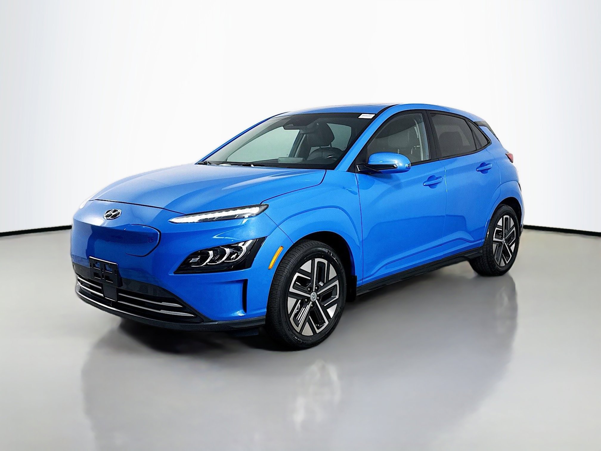 Used 2023 Hyundai Kona Limited image 4