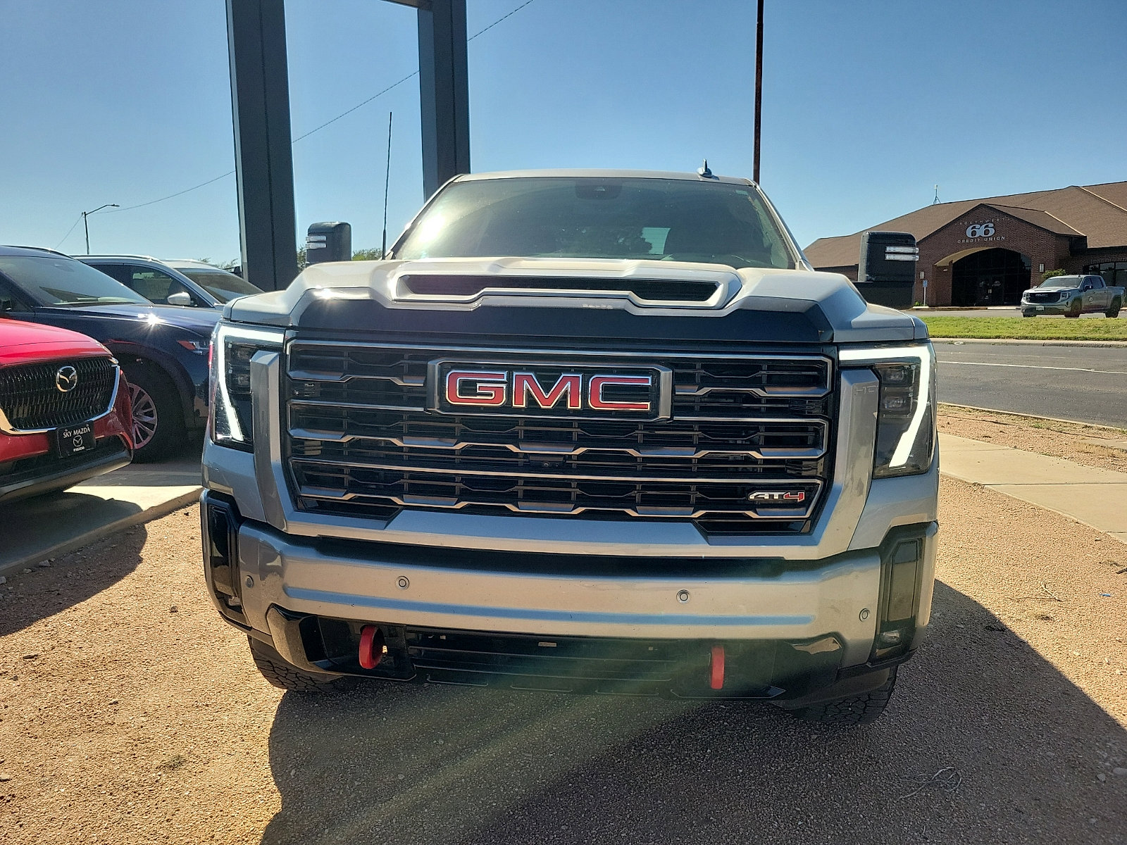 Used 2025 GMC Sierra 2500 AT4 AWD/4WD image 2