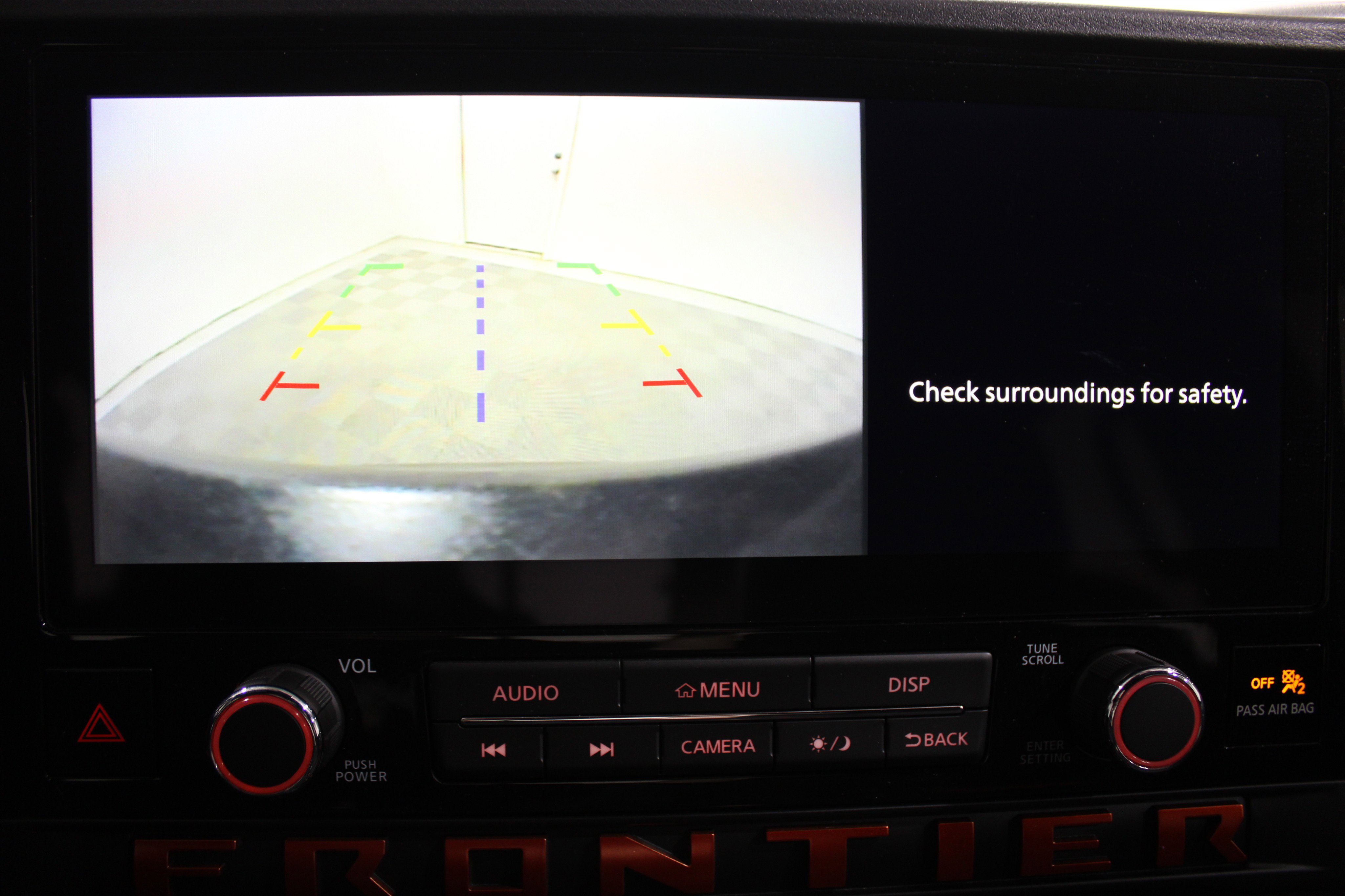 Used 2025 Nissan Frontier PRO-4X AWD/4WD image 15