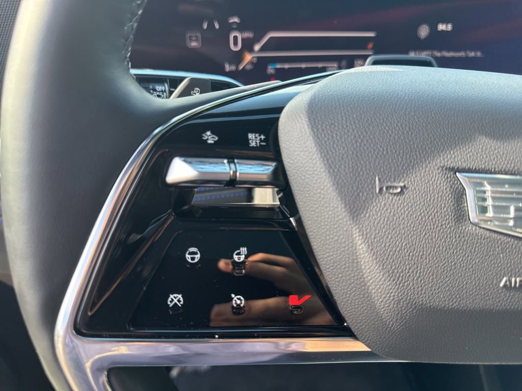 Used 2025 Cadillac Escalade IQ Luxury 1 AWD/4WD image 18