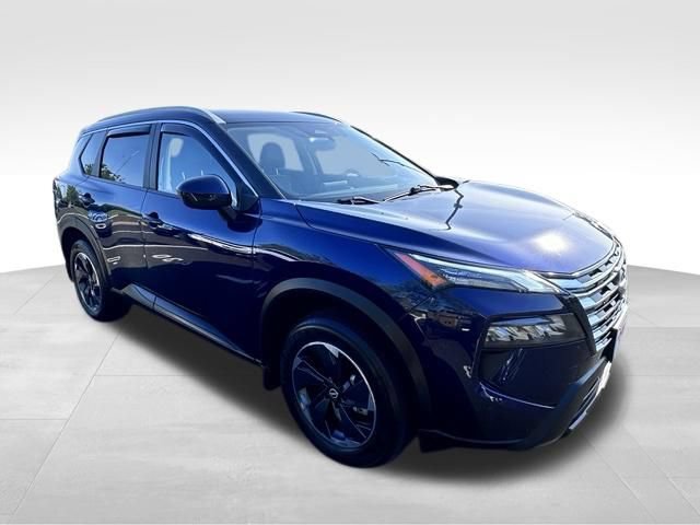 Used 2024 Nissan Rogue SV w/ SV Premium Package FWD image 11