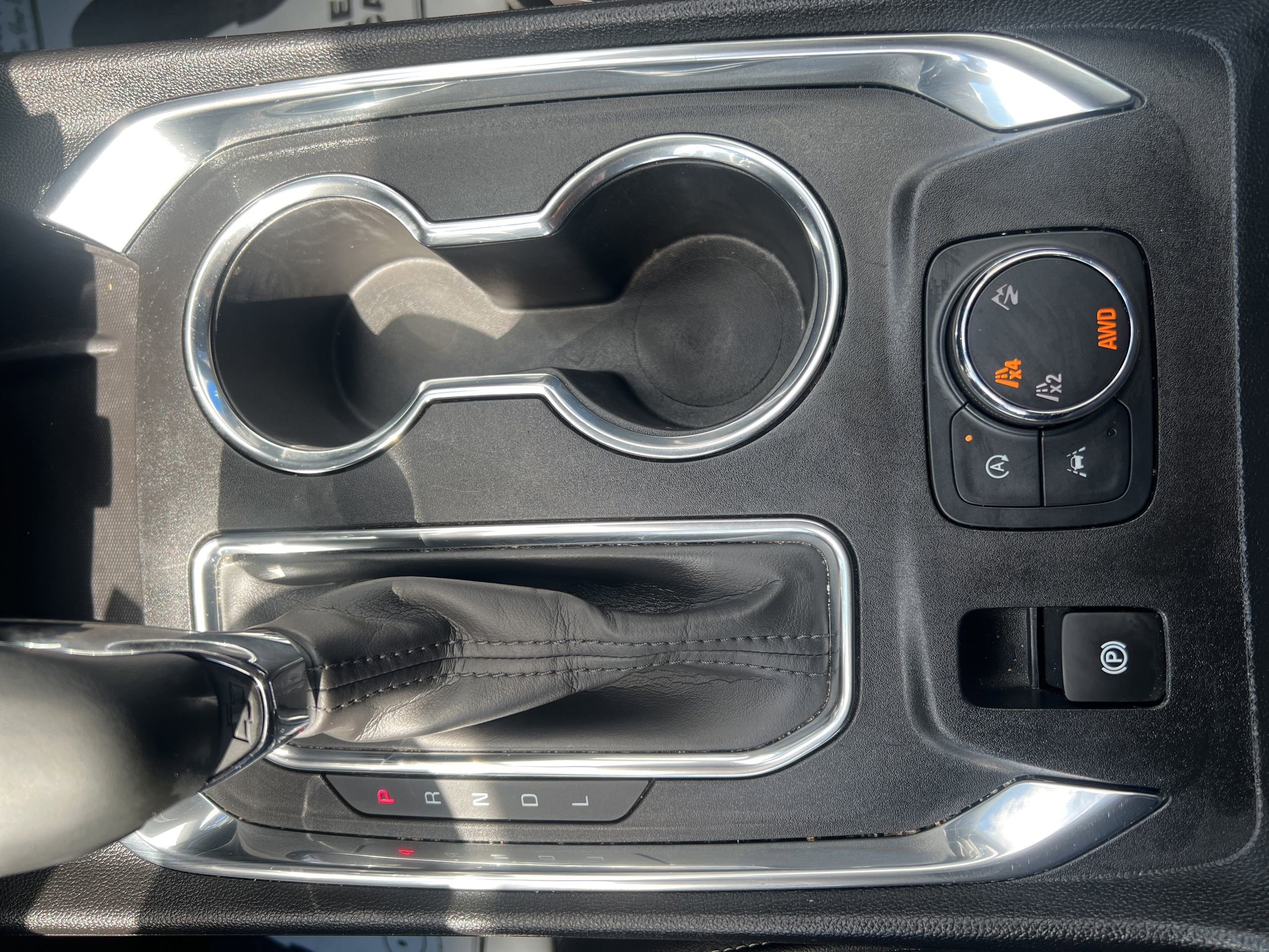 Used 2023 Chevrolet Traverse LT AWD/4WD image 18