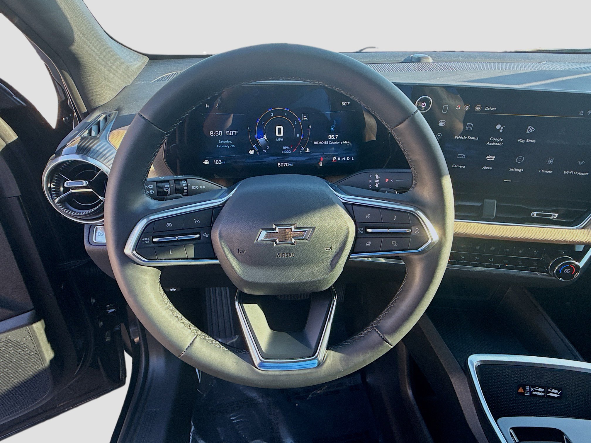 Used 2025 Chevrolet Equinox ACTIV w/ Safety and Technology Package image 10