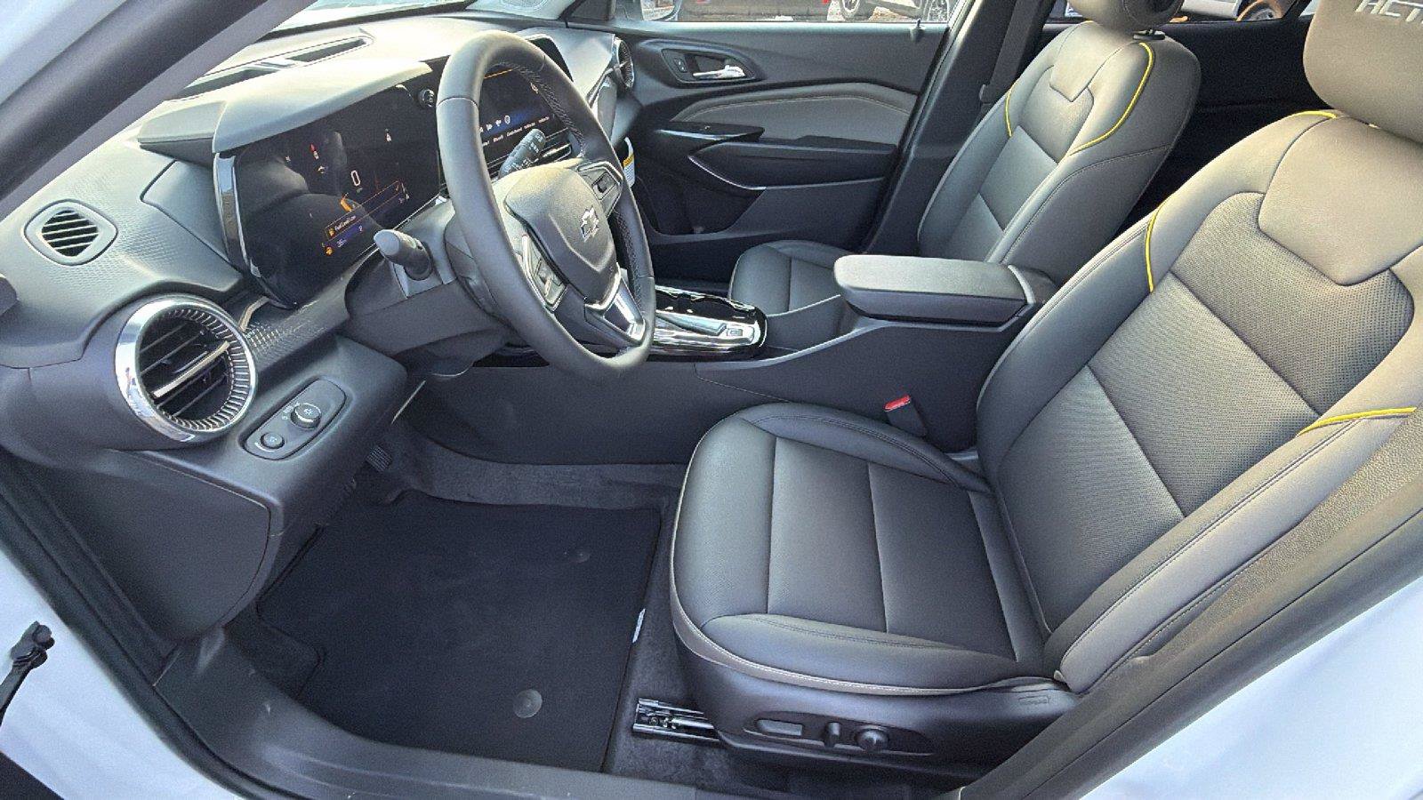 New 2026 Chevrolet Trax ACTIV w/ Driver Confidence Package FWD image 16