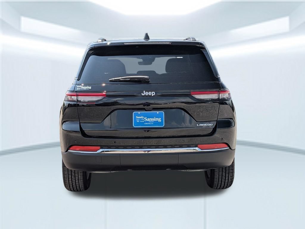 New 2026 Jeep Grand Cherokee Laredo X RWD image 5