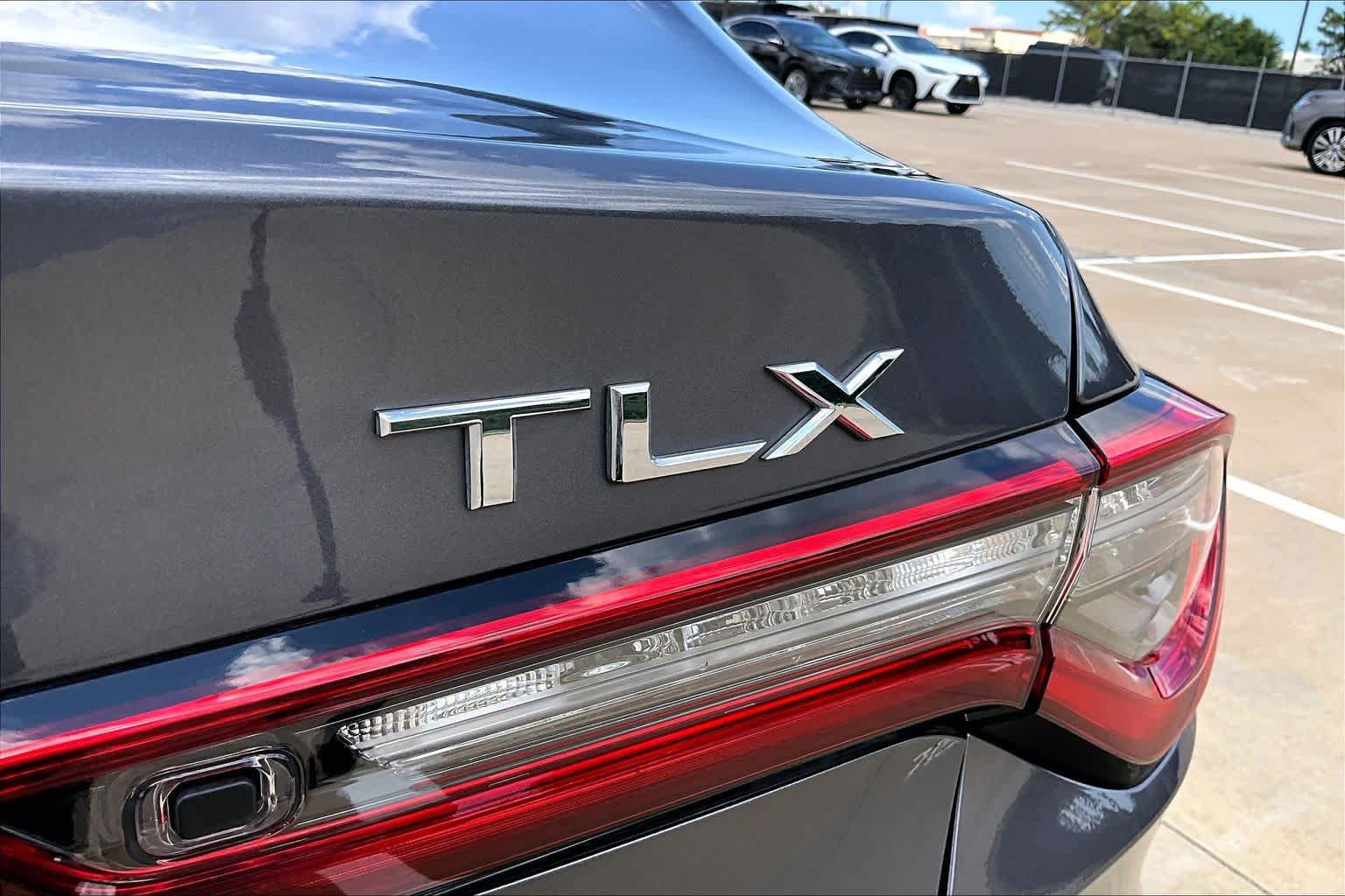 Used 2022 Acura TLX w/ Technology Package FWD image 10