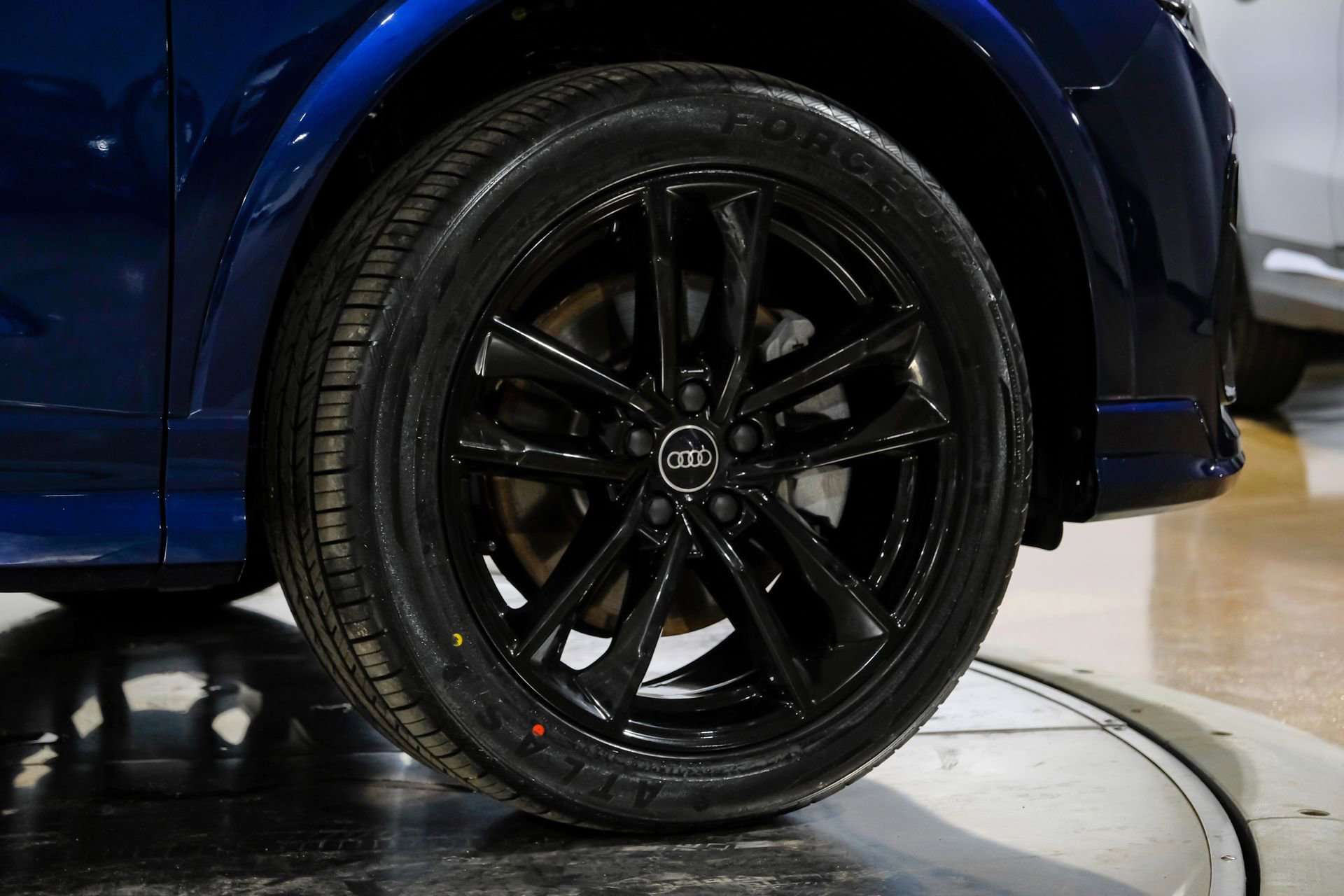 Used 2023 Audi Q3 2.0T Premium Plus w/ Premium Plus Package image 60