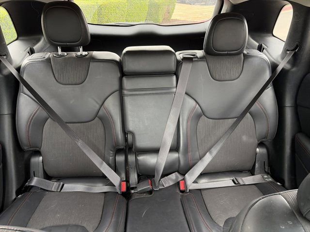 Used 2018 Jeep Cherokee Trailhawk image 28