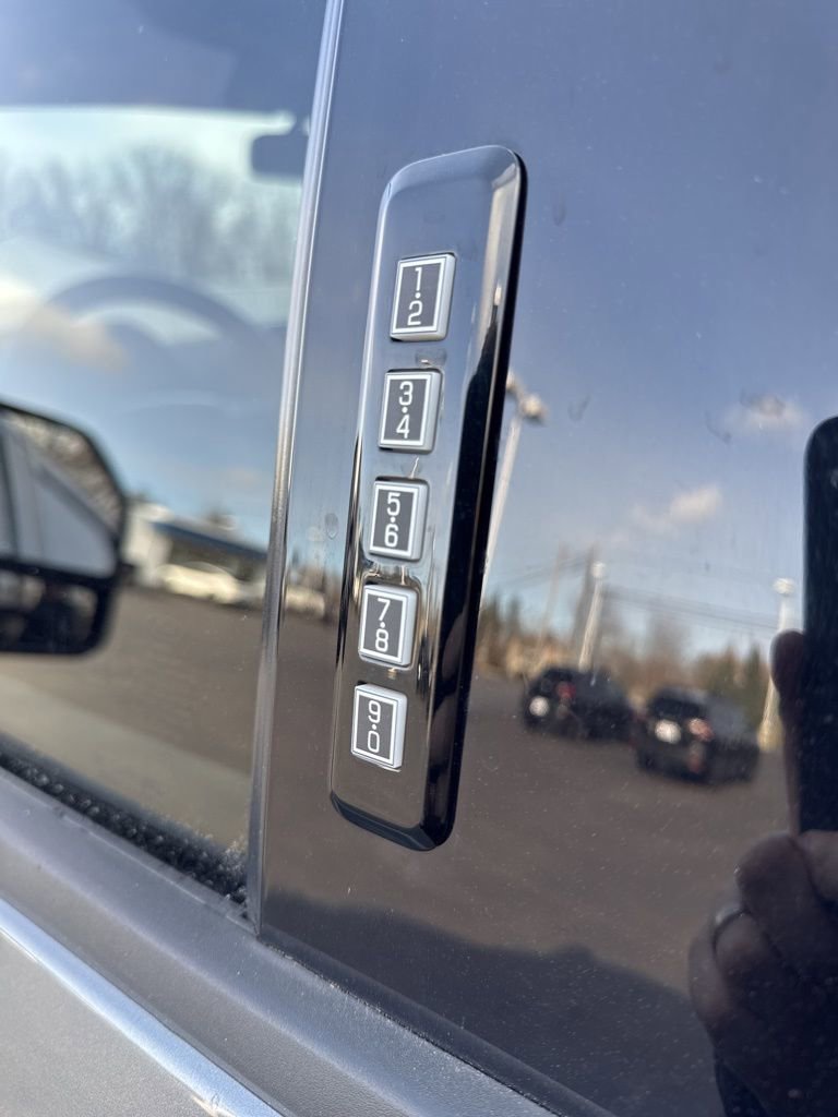 Used 2022 Ford F250 Lariat w/ Lariat Ultimate Package image 17