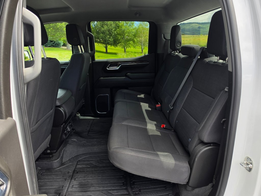 Used 2024 GMC Sierra 1500 SLE w/ X31 Off-Road Package AWD/4WD image 23